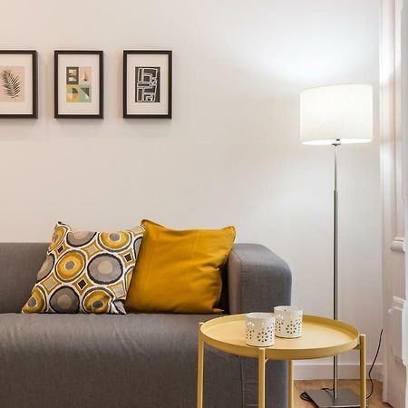 Three Bedroom Apartment In Historical Centre -Bairro Alto Lisboa Exteriör bild