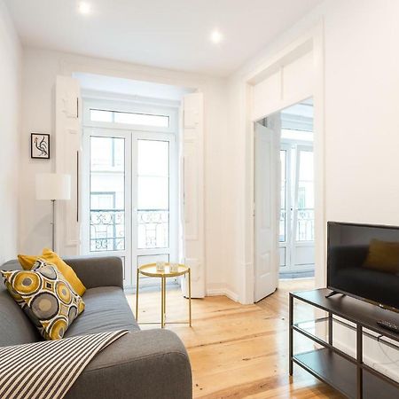 Three Bedroom Apartment In Historical Centre -Bairro Alto Lisboa Exteriör bild
