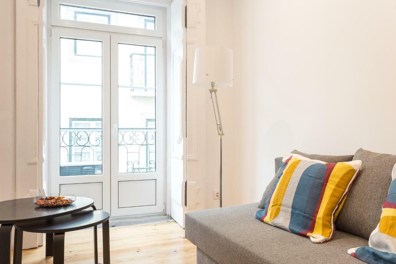 Three Bedroom Apartment In Historical Centre -Bairro Alto Lisboa Exteriör bild