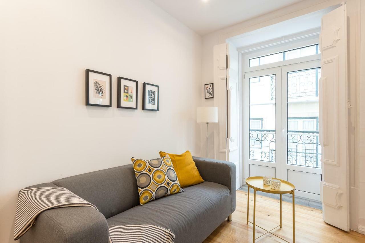Three Bedroom Apartment In Historical Centre -Bairro Alto Lisboa Exteriör bild